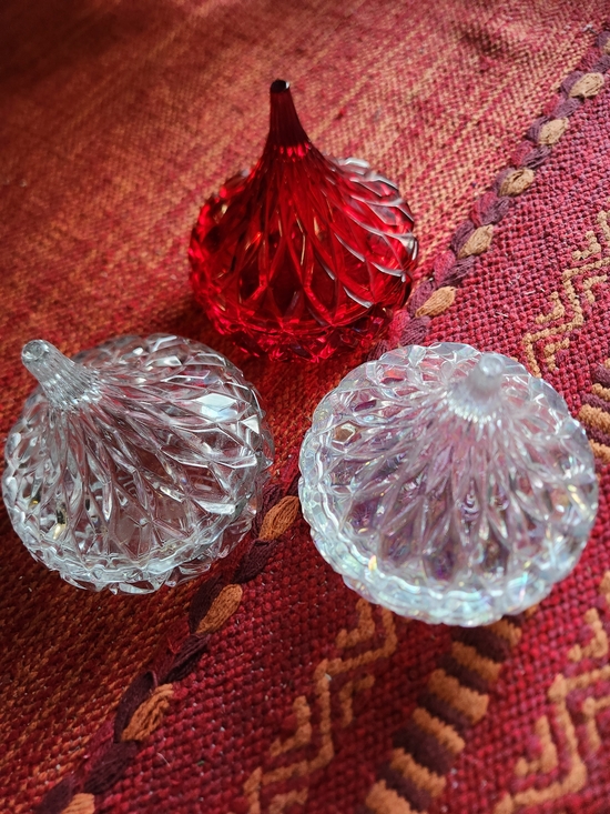 Other - Set of 3  Dishes Crystal - Clear & Red